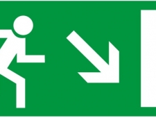 Rettungsschild Fluchtweg rechts abwärts