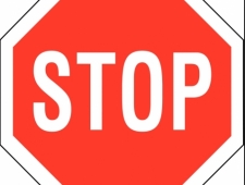 Verkehrsschilder Halt - Vorfahrt gewähren!